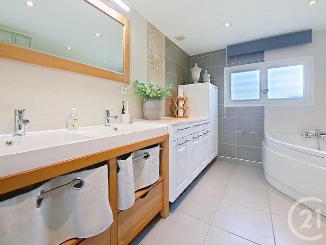 maison à vendre - 7 pièces - 114.75 m2 - VALMONT - 76 - HAUTE-NORMANDIE - Century 21 Accore
