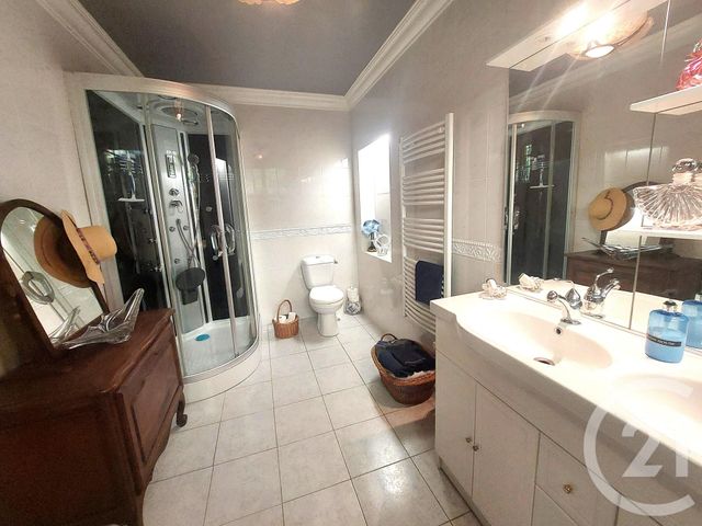 Afficher la photo en grand maison à vendre - 6 pièces - 197.45 m2 - VATTETOT SOUS BEAUMONT - 76 - HAUTE-NORMANDIE - Century 21 Accore