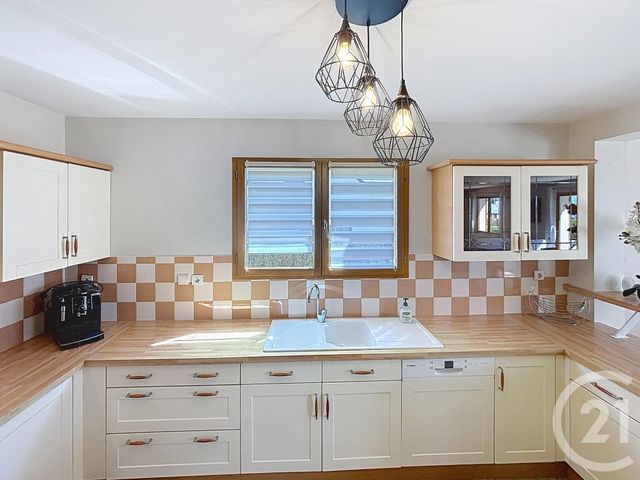 maison à vendre - 6 pièces - 138.5 m2 - DAUBEUF SERVILLE - 76 - HAUTE-NORMANDIE - Century 21 Accore