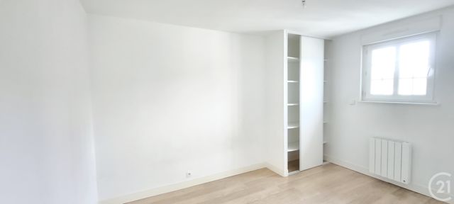 Appartement F4 à louer - 4 pièces - 91.18 m2 - VALMONT - 76 - HAUTE-NORMANDIE - Century 21 Accore