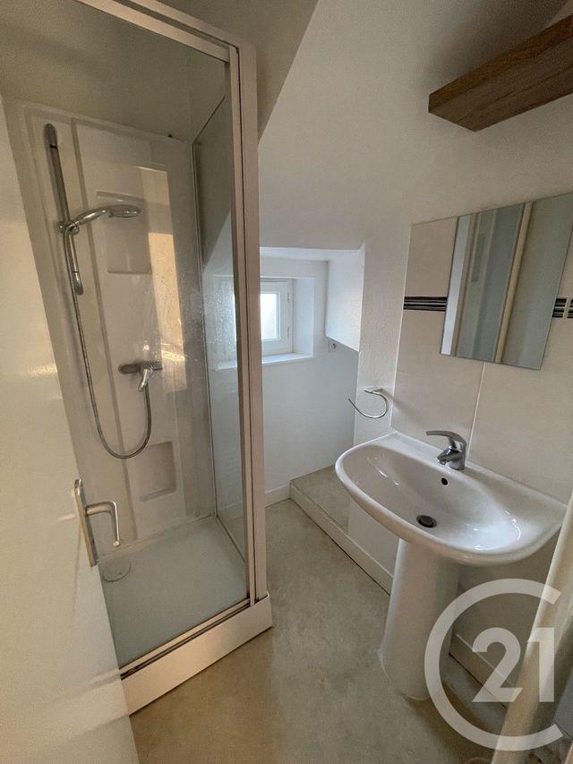 maison à louer - 5 pièces - 83.0 m2 - VALMONT - 76 - HAUTE-NORMANDIE - Century 21 Accore