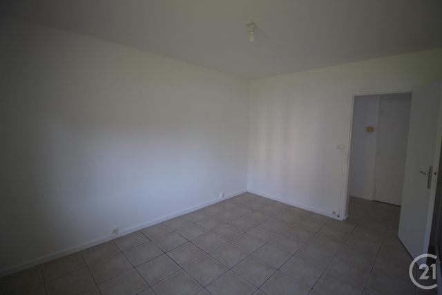 Appartement F4 à louer - 4 pièces - 80.0 m2 - VALMONT - 76 - HAUTE-NORMANDIE - Century 21 Accore