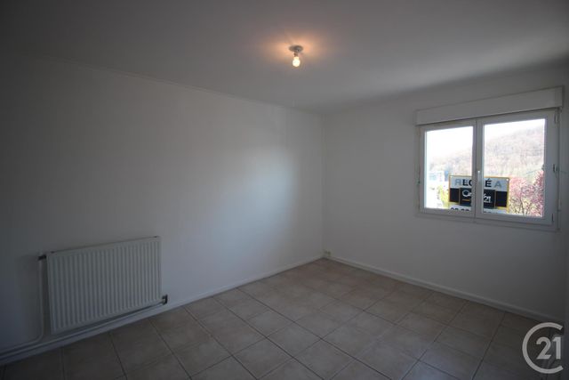 Appartement F4 à louer - 4 pièces - 80.0 m2 - VALMONT - 76 - HAUTE-NORMANDIE - Century 21 Accore