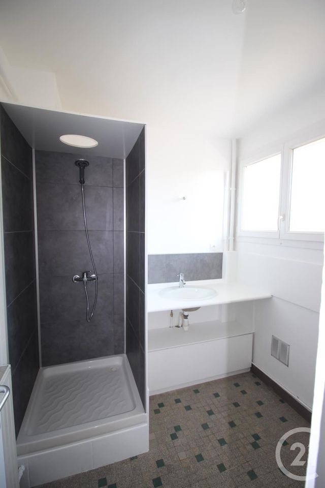 Appartement F4 à louer - 4 pièces - 80.0 m2 - VALMONT - 76 - HAUTE-NORMANDIE - Century 21 Accore
