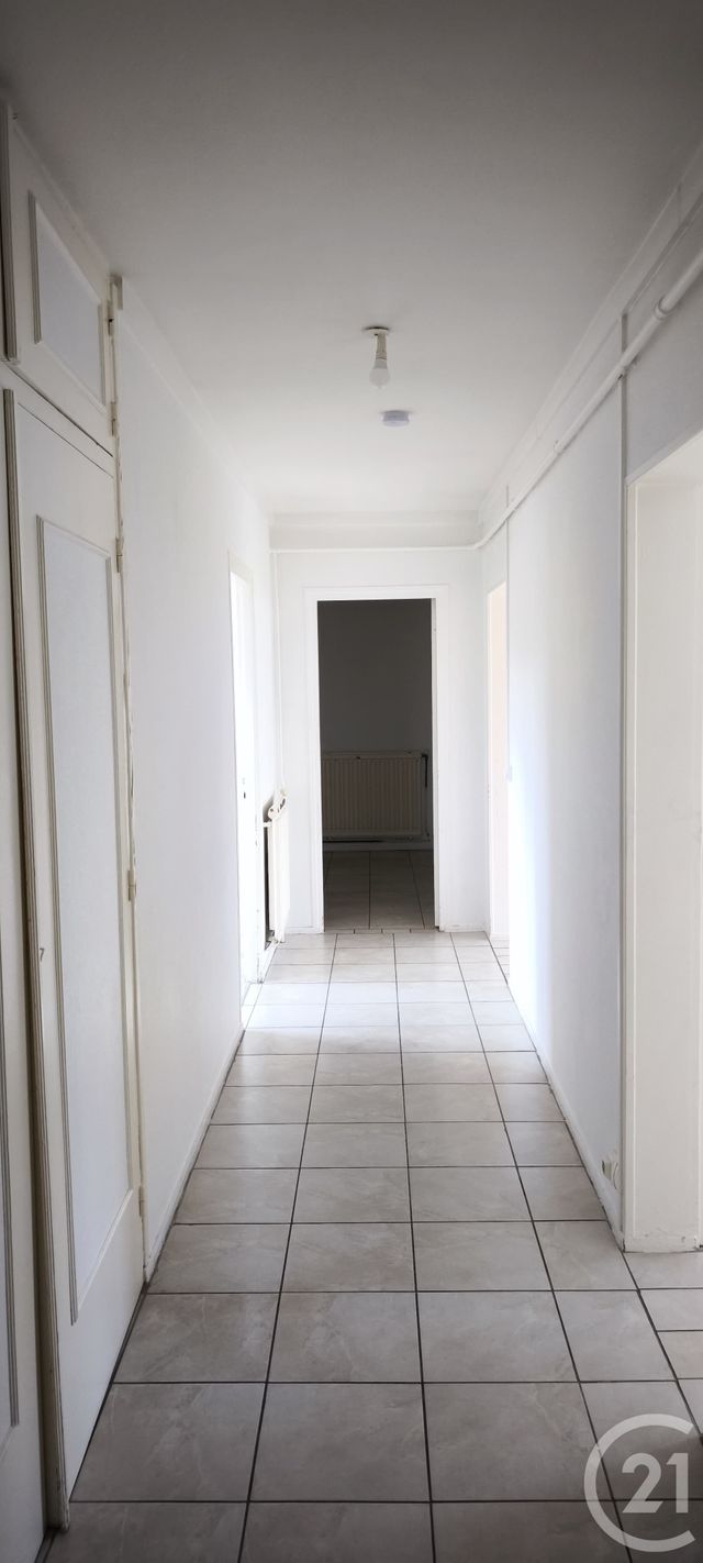 Appartement F4 à louer - 4 pièces - 89.42 m2 - VALMONT - 76 - HAUTE-NORMANDIE - Century 21 Accore