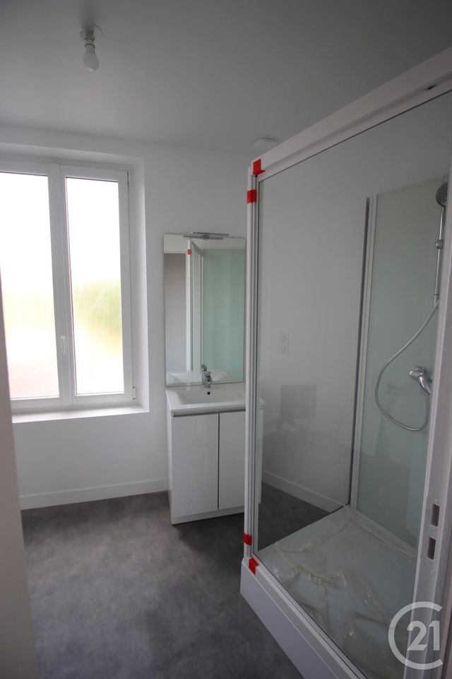 Appartement F2 à louer - 2 pièces - 39.0 m2 - VALMONT - 76 - HAUTE-NORMANDIE - Century 21 Accore