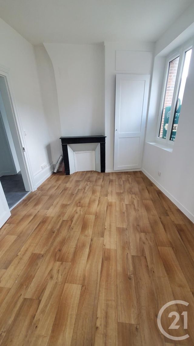 Appartement F2 à louer - 2 pièces - 39.0 m2 - VALMONT - 76 - HAUTE-NORMANDIE - Century 21 Accore